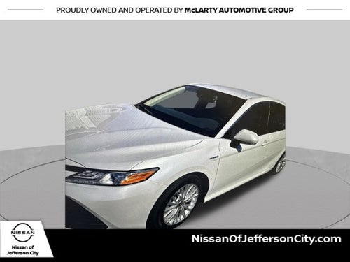 2020 Toyota Camry Hybrid XLE