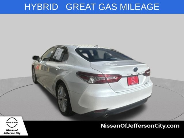 2020 Toyota Camry Hybrid XLE
