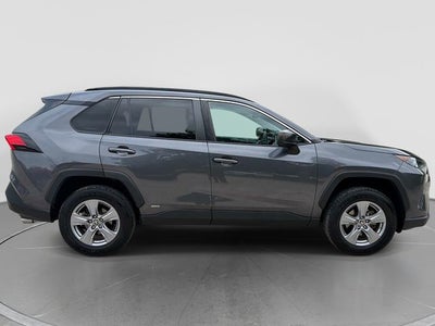 2022 Toyota RAV4 Hybrid LE