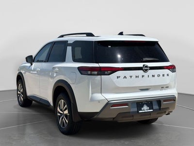 2026 Nissan Pathfinder SL