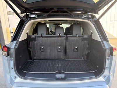 2022 Nissan Pathfinder Platinum
