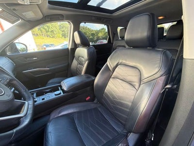 2022 Nissan Pathfinder Platinum