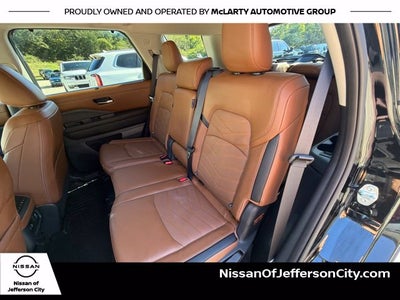 2025 Nissan Pathfinder Platinum