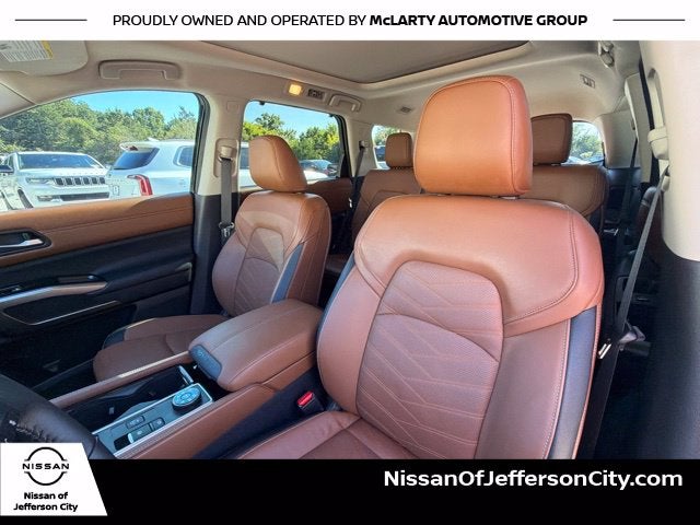 2025 Nissan Pathfinder Platinum