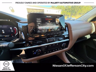 2025 Nissan Pathfinder Platinum