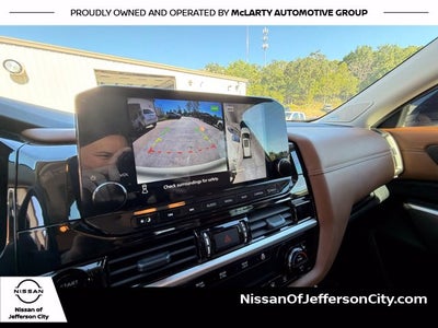 2025 Nissan Pathfinder Platinum