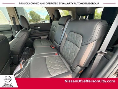 2026 Nissan Pathfinder Platinum