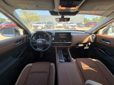 2026 Nissan Pathfinder Platinum