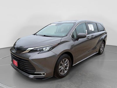 2024 Toyota Sienna XLE 7 Passenger