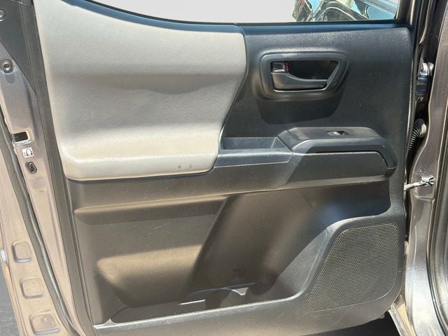 2018 Toyota Tacoma SR V6