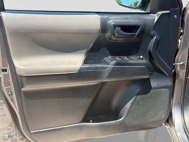 2018 Toyota Tacoma SR V6