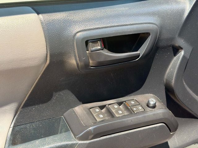 2018 Toyota Tacoma SR V6