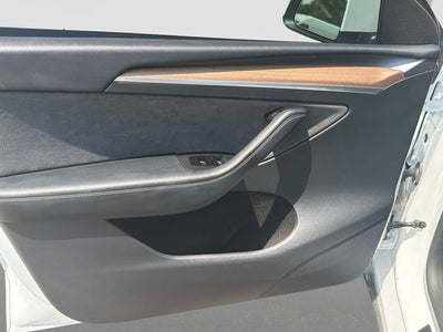 2025 Tesla Model Y Long Range