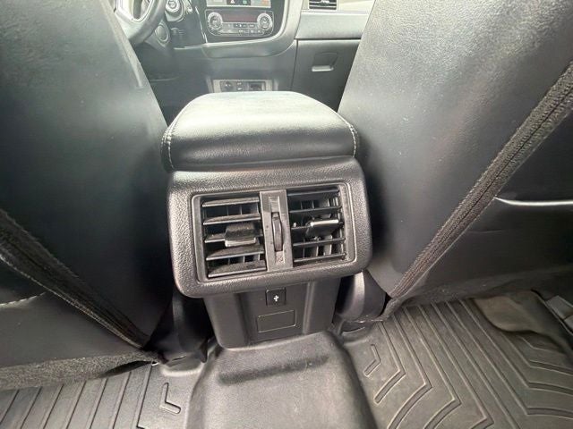 2019 Mitsubishi Outlander PHEV Base