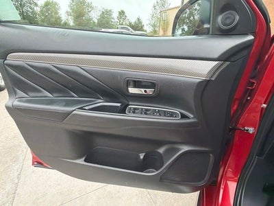 2019 Mitsubishi Outlander PHEV Base