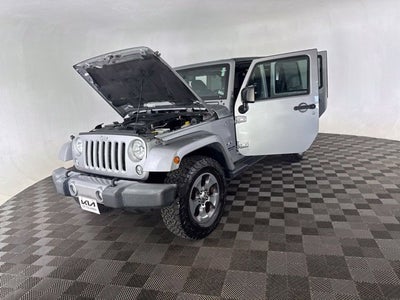2016 Jeep Wrangler Unlimited Sahara