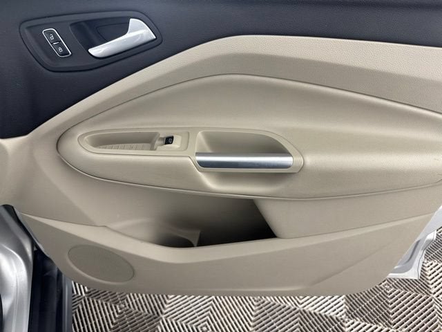 2015 Ford C-Max Hybrid SE