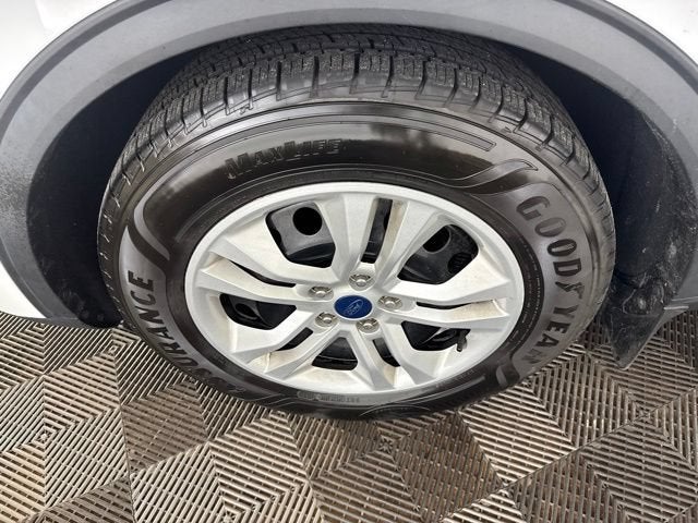 2022 Ford Escape S