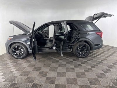 2024 Ford Explorer ST-Line
