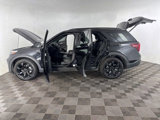 2024 Ford Explorer ST-Line
