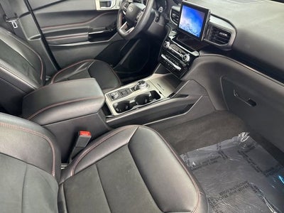 2024 Ford Explorer ST-Line