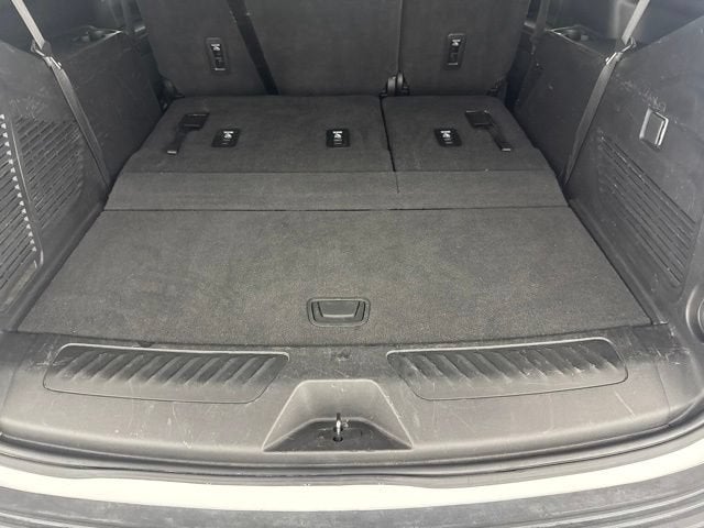 2022 GMC Yukon SLE