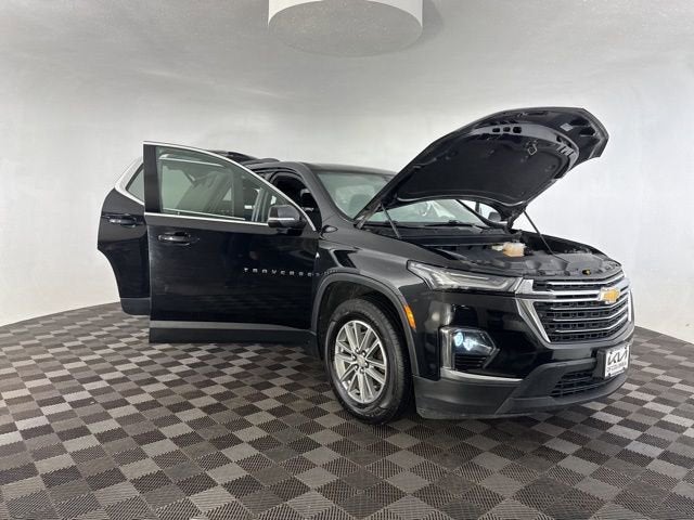 2022 Chevrolet Traverse LT Cloth