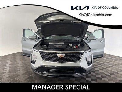 2024 Cadillac XT4 AWD Premium Luxury