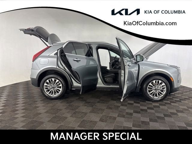 2024 Cadillac XT4 AWD Premium Luxury