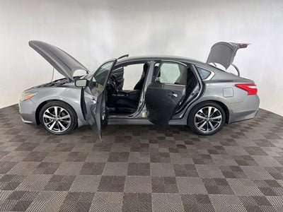 2016 Nissan Altima 2.5 SR