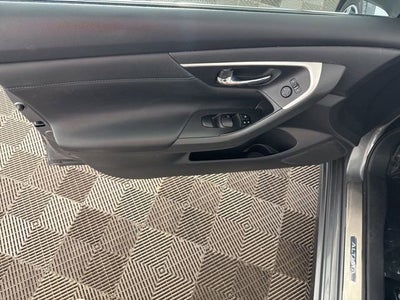2016 Nissan Altima 2.5 SR