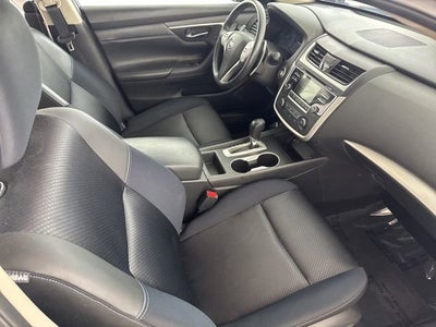 2016 Nissan Altima 2.5 SR