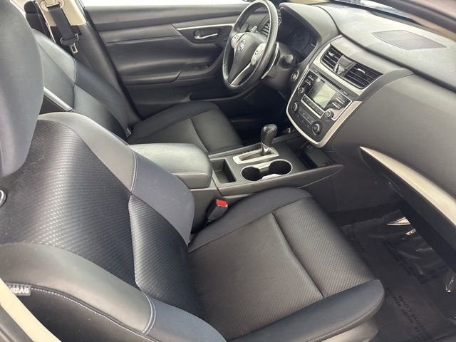 2016 Nissan Altima 2.5 SR