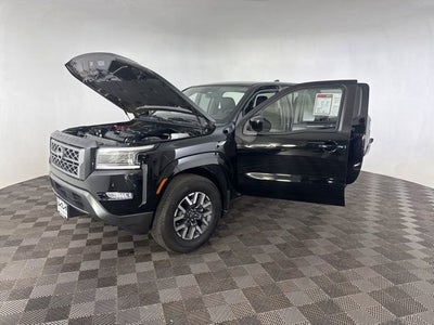 2024 Nissan Frontier SL