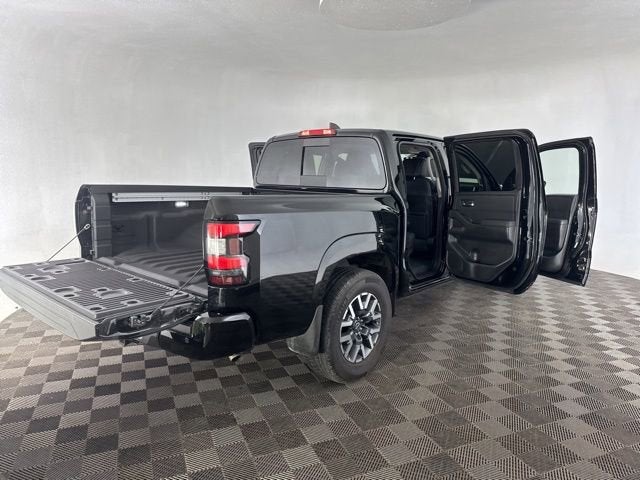 2024 Nissan Frontier SL