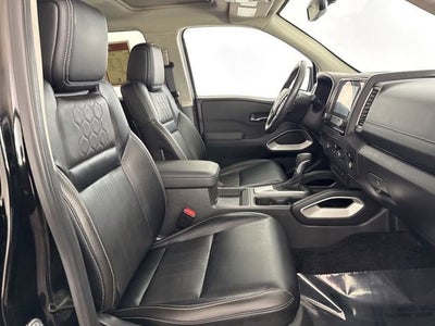 2024 Nissan Frontier SL