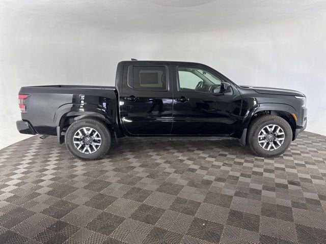 2024 Nissan Frontier SL
