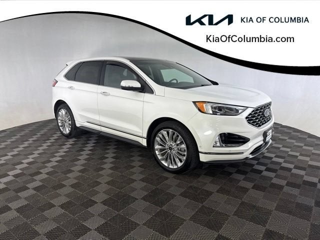2020 Ford Edge Titanium