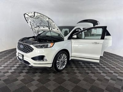 2020 Ford Edge Titanium