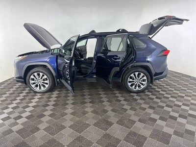 2023 Toyota RAV4 XLE Premium