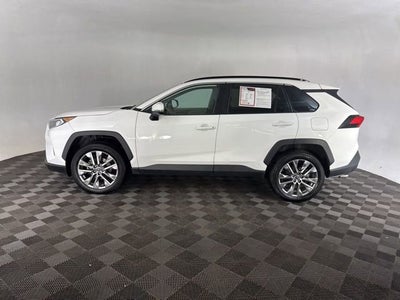 2019 Toyota RAV4 XLE Premium