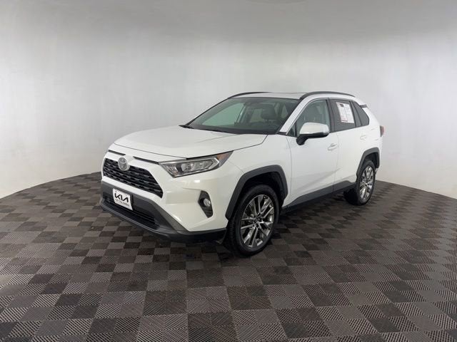 2019 Toyota RAV4 XLE Premium