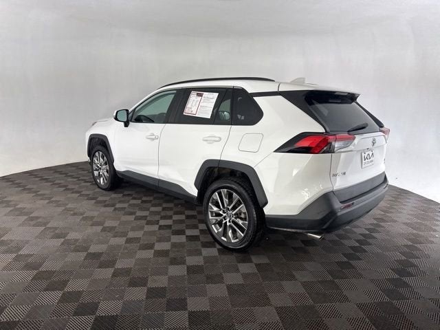 2019 Toyota RAV4 XLE Premium