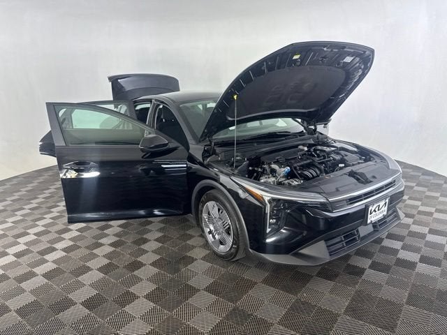 2025 Kia K4 LX