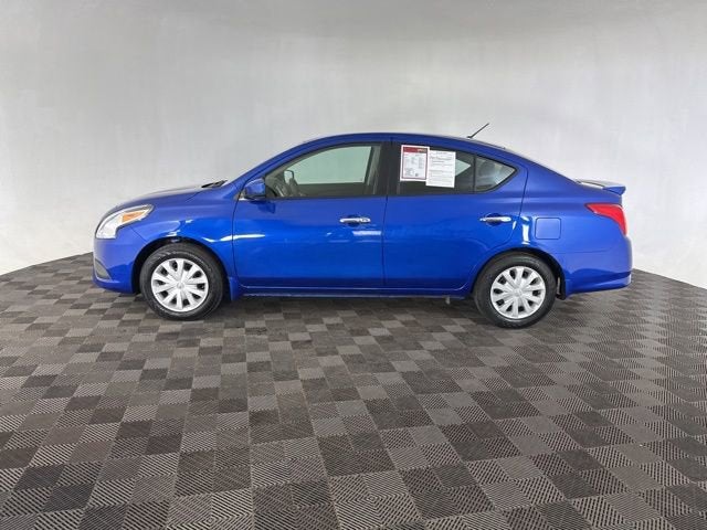 2016 Nissan Versa SV