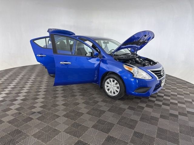 2016 Nissan Versa SV