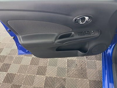 2016 Nissan Versa SV