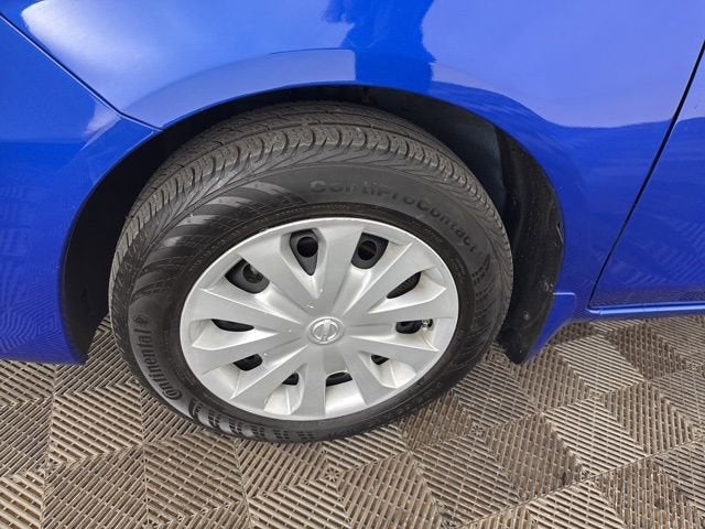 2016 Nissan Versa SV