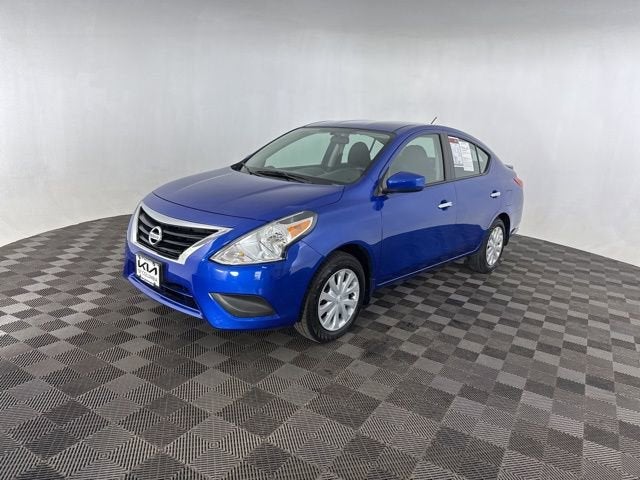 2016 Nissan Versa SV