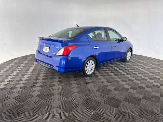 2016 Nissan Versa SV